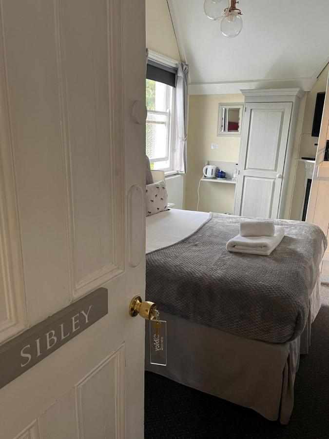 Hotel The White Hart à Newenden Extérieur photo